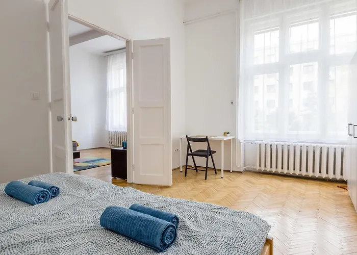 Appartement à 2 Chambres à Coucher